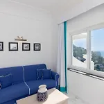 Mamela Capri