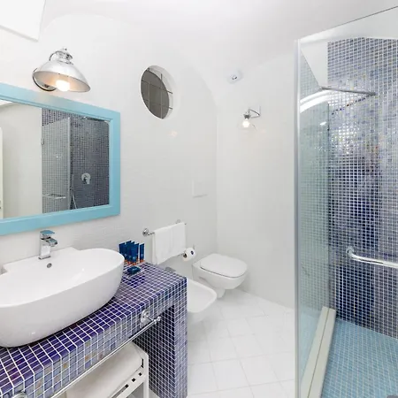 فندق ماميلا