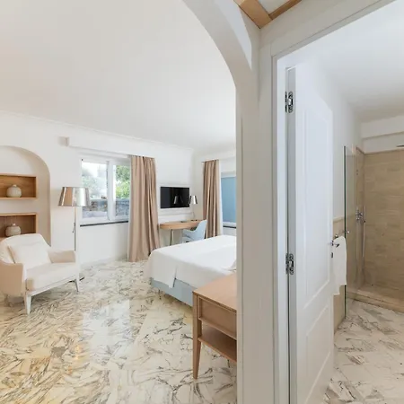 فندق ماميلا كابري