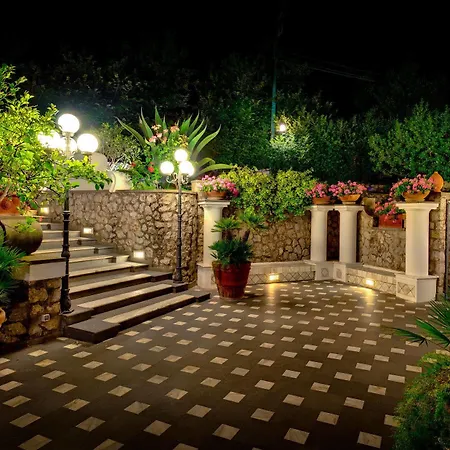 فندق ماميلا