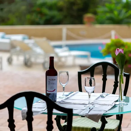 ماميلا فندق كابري