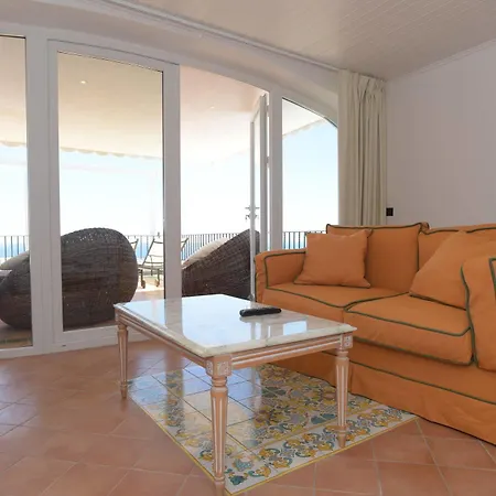 فندق ماميلا 4*