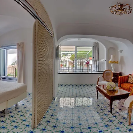 فندق ماميلا 4*