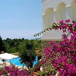 Mamela 4* Capri