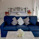 Mamela Otel Capri