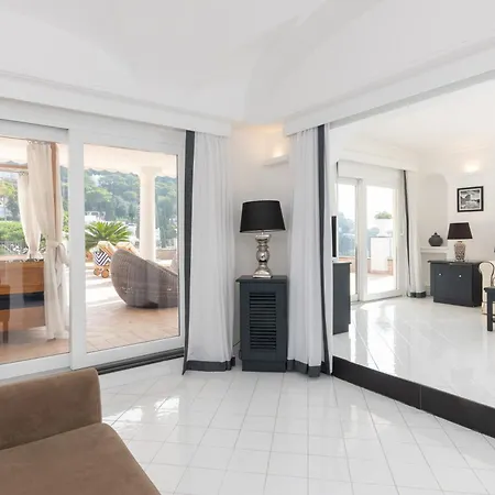 Mamela Hotel Capri